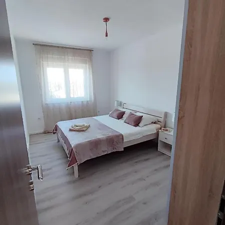 Villa Div *