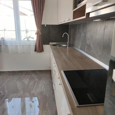 Villa Div